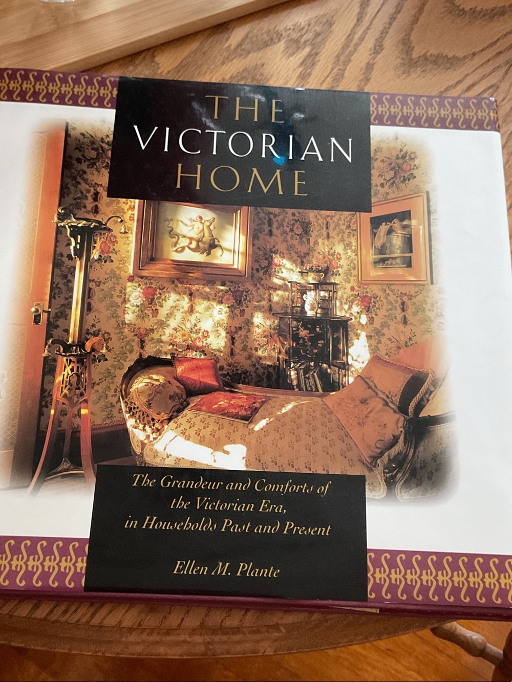 The Victorian Home - Coffee table decor book